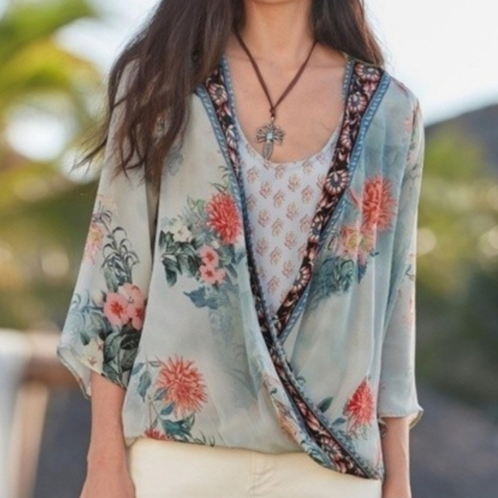 Feathers by Tolani Floral Cupro Wrap Blouse Top Size XL - Picture 2 of 11